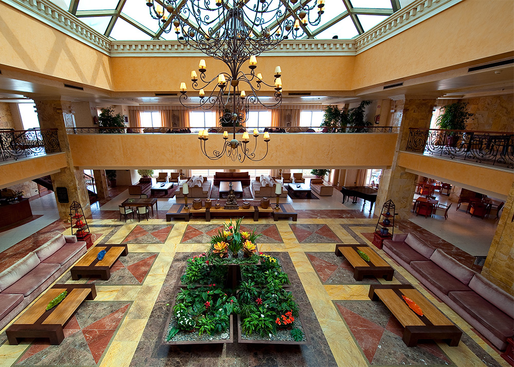 Hall Hotel Elba Esteona
